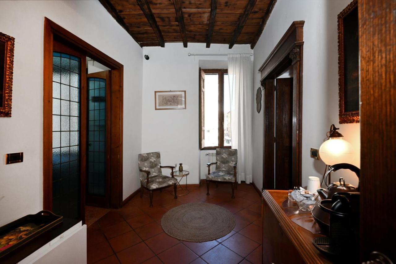 Vicolo Dell'aquila - Residenze Romanae Guest house