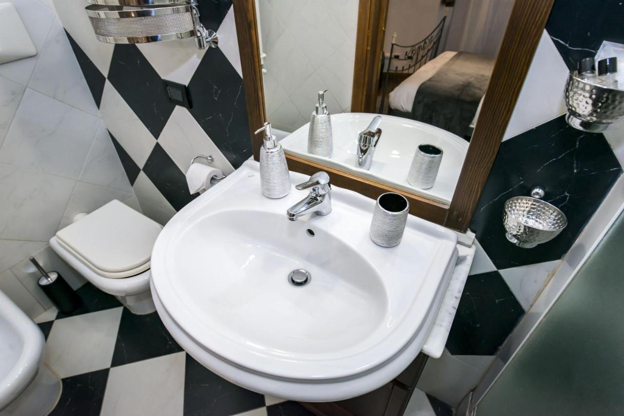 Guest house Vicolo Dell'aquila - Residenze Romanae *