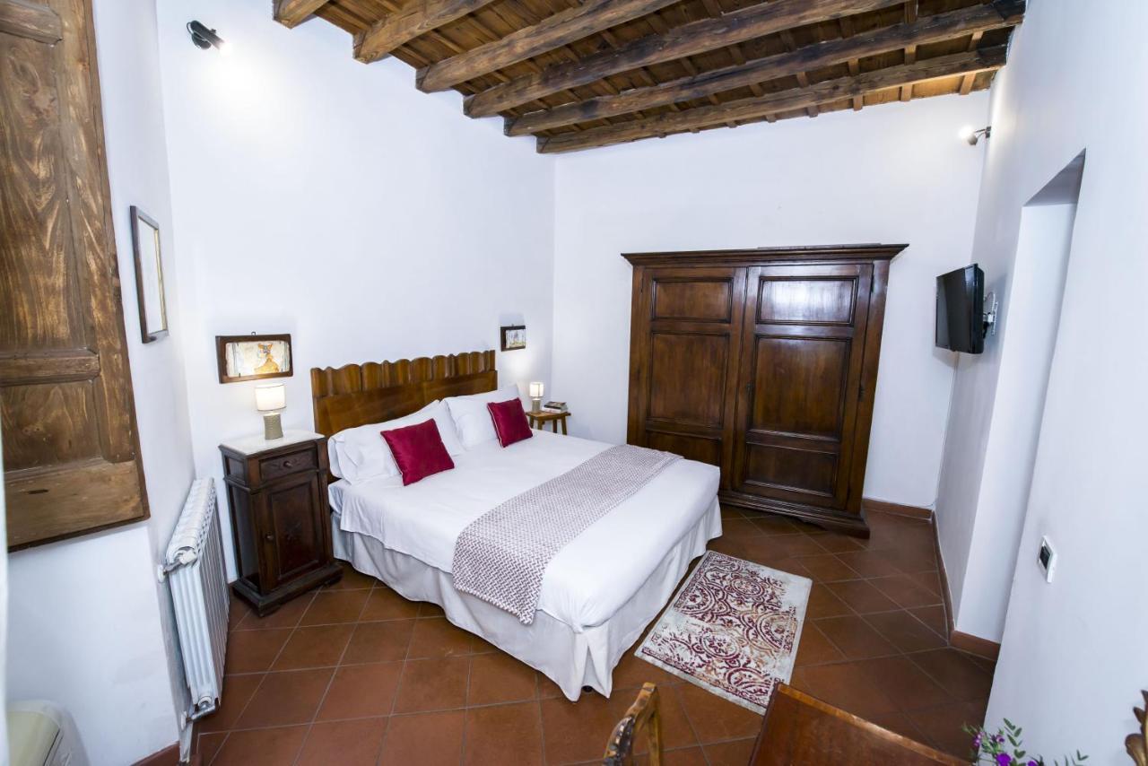 Vicolo Dell'aquila - Residenze Romanae * Rome